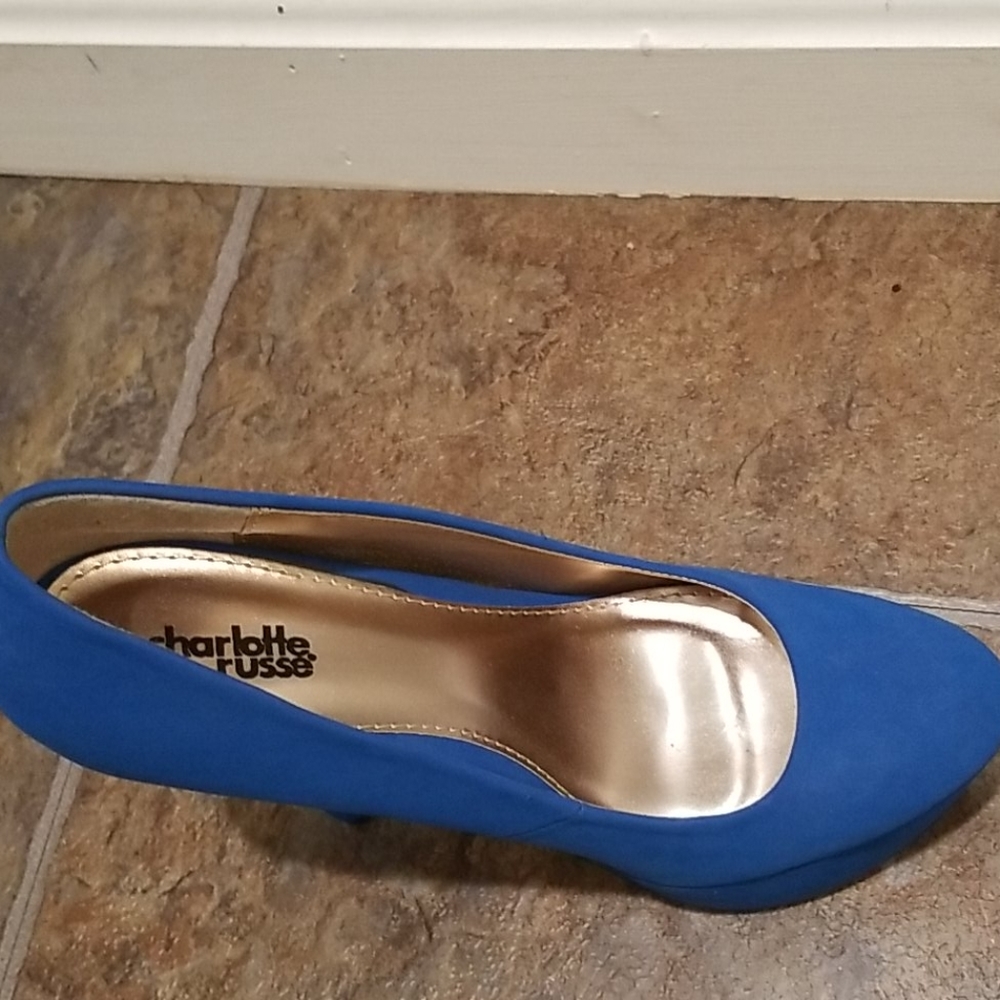 High heels - Picture 2 of 3
